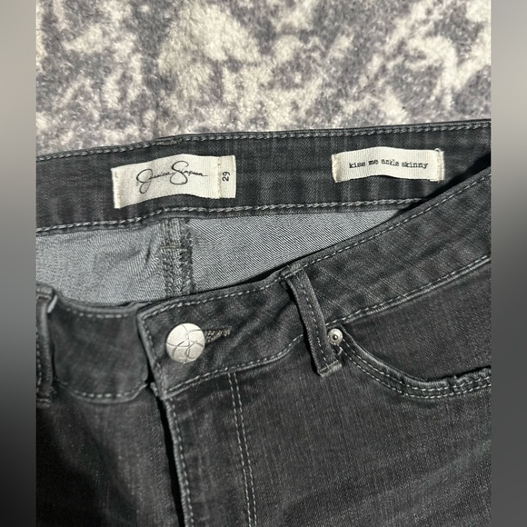 Jessica Simpson - Picture 2 of 5